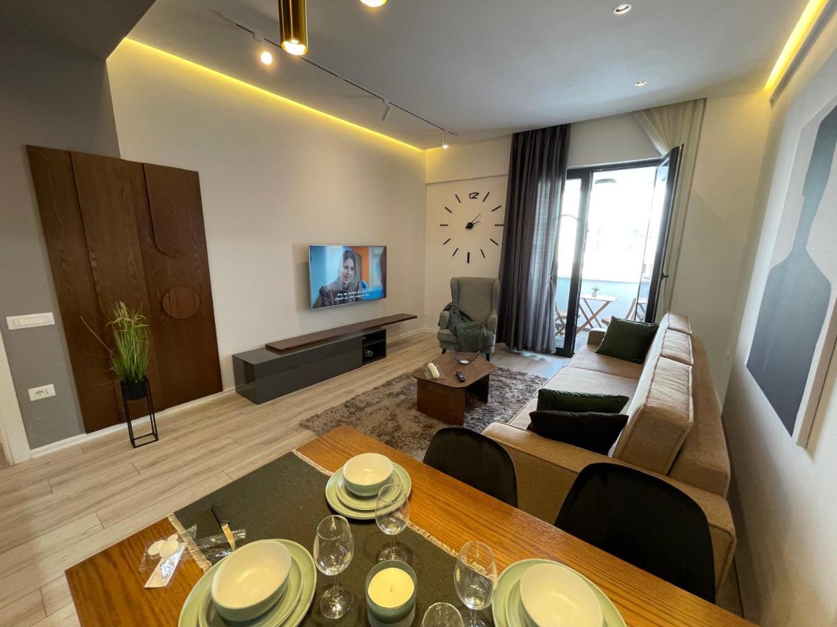 Apartment Homerent 21 Square *